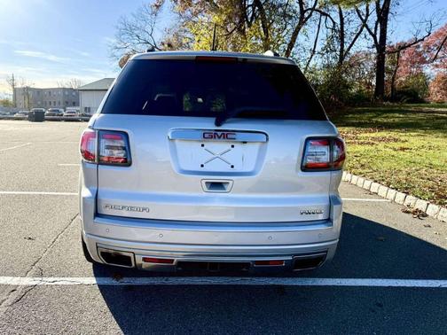 2016 GMC Acadia Denali
