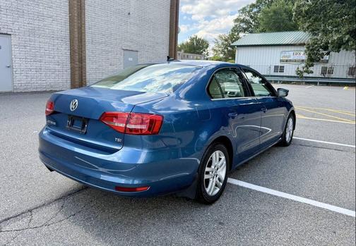 2015 Volkswagen Jetta Auto SE w/Connectivity