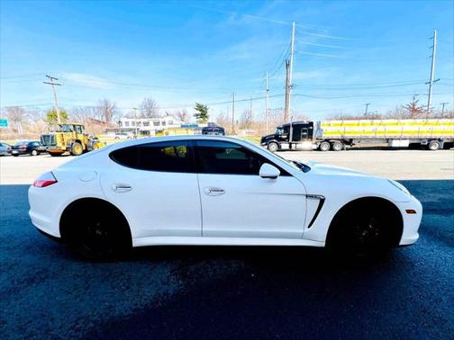 2010 Porsche Panamera 4S