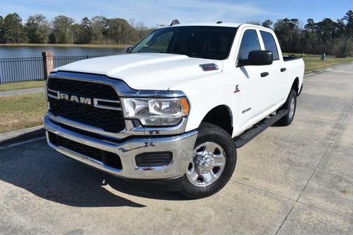 2020 RAM 2500 Tradesman Crew Cab 4X4 6'4' Box