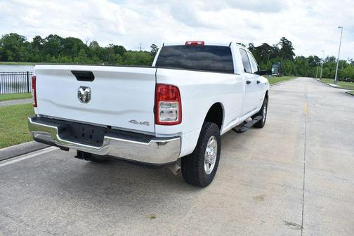 Bright White Clearcoat 2022 RAM 2500 Tradesman Crew Cab 4x4 8' Box