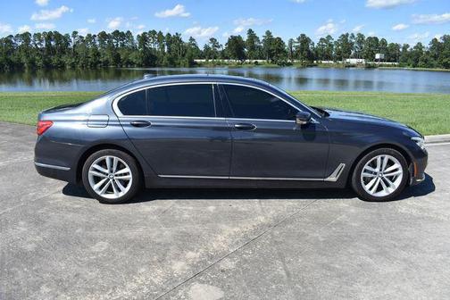 2018 BMW 750 I