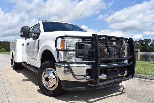 Oxford White 2017 Ford F-350 XL