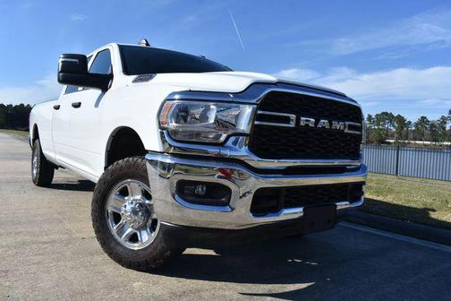2024 RAM 2500 Tradesman Crew Cab 4x4 8' Box
