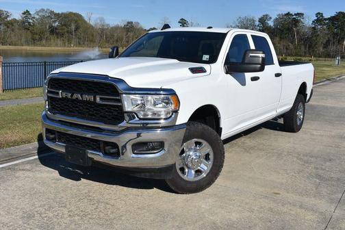 2024 RAM 2500 Tradesman Crew Cab 4x4 8' Box