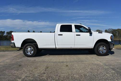 2024 RAM 2500 Tradesman Crew Cab 4x4 8' Box