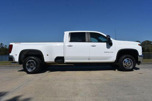 2022 Chevrolet Silverado 3500 LT