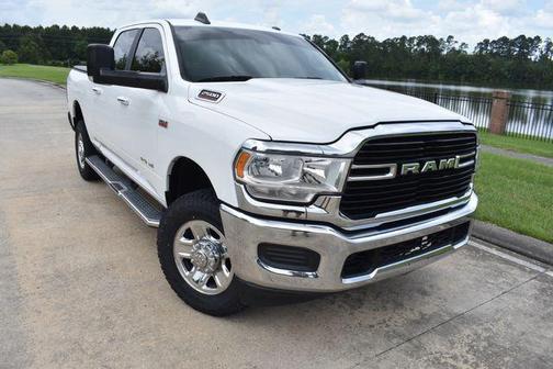 Bright White Clearcoat 2019 RAM 2500 Big Horn Crew Cab 4x4 6'4' Box