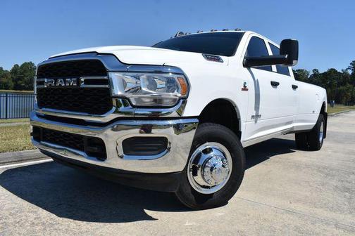 2020 RAM 3500 Tradesman Crew Cab 4x4 8' Box
