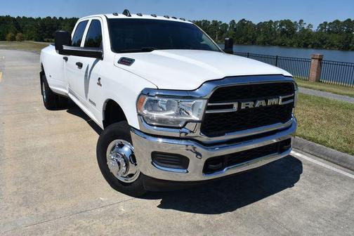 2020 RAM 3500 Tradesman Crew Cab 4x4 8' Box