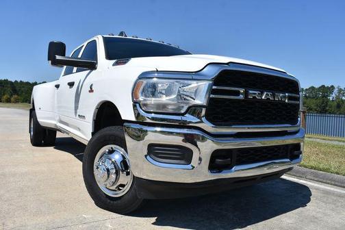 2020 RAM 3500 Tradesman Crew Cab 4x4 8' Box