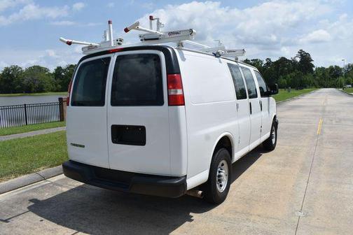 2017 Chevrolet Express 2500 Work Van