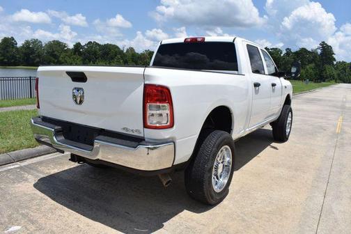 Bright White Clearcoat 2022 RAM 2500 Tradesman Crew Cab 4x4 6'4' Box