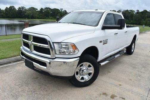 2018 RAM 2500 SLT Crew Cab 4x4 8' Box