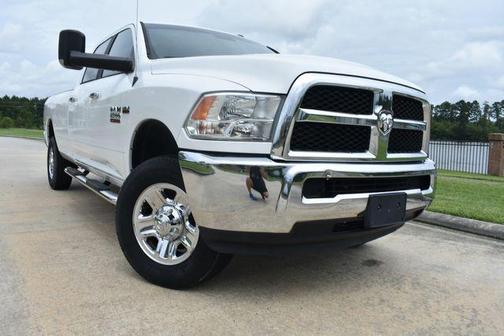 2018 RAM 2500 SLT Crew Cab 4x4 8' Box