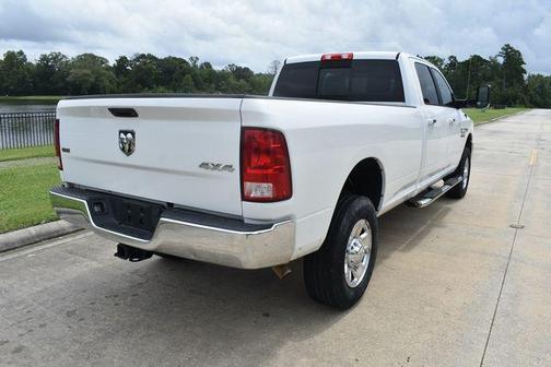 2018 RAM 2500 SLT Crew Cab 4x4 8' Box