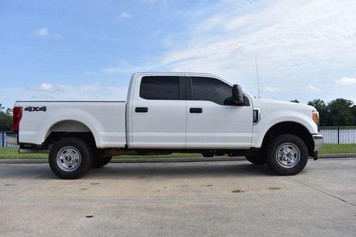 Oxford White 2019 Ford F-250 XL