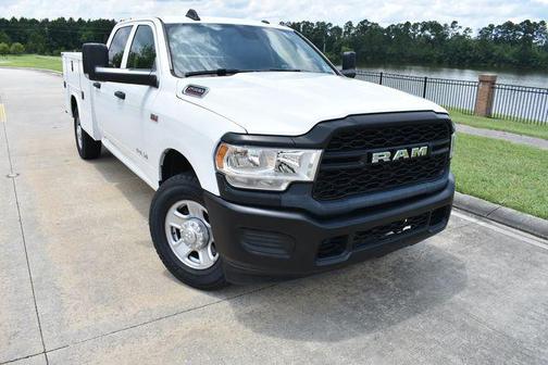 2019 RAM 2500 Tradesman Crew Cab 4x2 8' Box