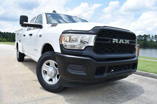 2019 RAM 2500 Tradesman Crew Cab 4x2 8' Box