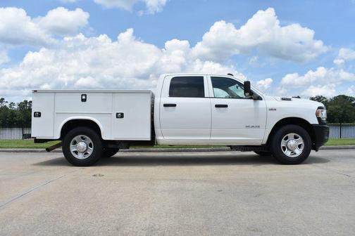2019 RAM 2500 Tradesman Crew Cab 4x2 8' Box