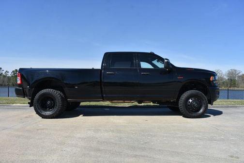 2023 RAM 3500 Tradesman Crew Cab 4x4 8' Box
