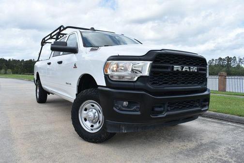 2019 RAM 2500 Tradesman Crew Cab 4x4 8' Box