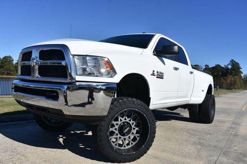 2017 RAM 2500 SLT Crew Cab 4x4 6'4' Box