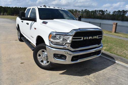 2022 RAM 2500 Tradesman Crew Cab 4x4 6'4' Box