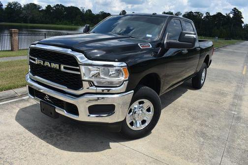 2023 RAM 2500 Tradesman Crew Cab 4x4 6'4' Box