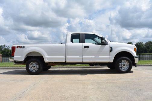 Oxford White 2018 Ford F-250 XL