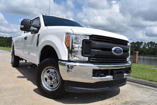 Oxford White 2018 Ford F-250 XL