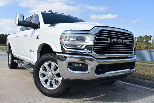 2019 RAM 2500 Laramie Crew Cab 4x4 6'4' Box