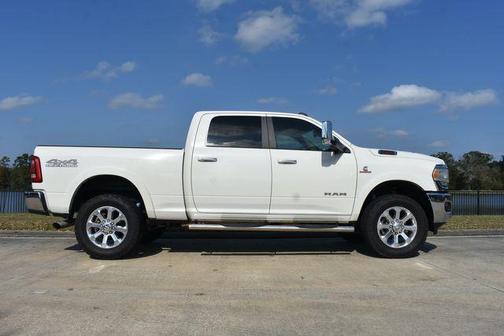 2019 RAM 2500 Laramie Crew Cab 4x4 6'4' Box