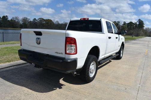 2022 RAM 2500 Tradesman Crew Cab 4x4 6'4' Box