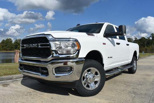 2022 RAM 2500 Tradesman Crew Cab 4x4 6'4' Box
