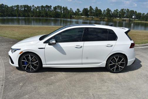 2024 Volkswagen Golf R 2.0T Manual