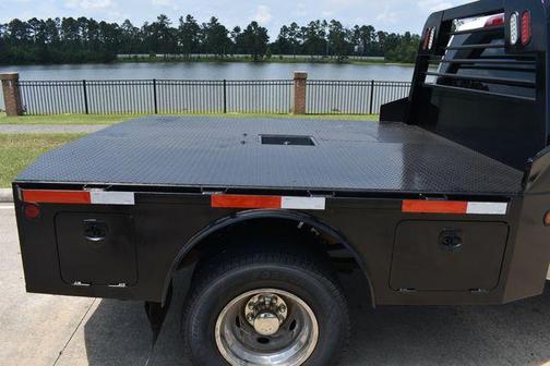 Photo 4 of 23 of 2018 RAM 3500 Tradesman