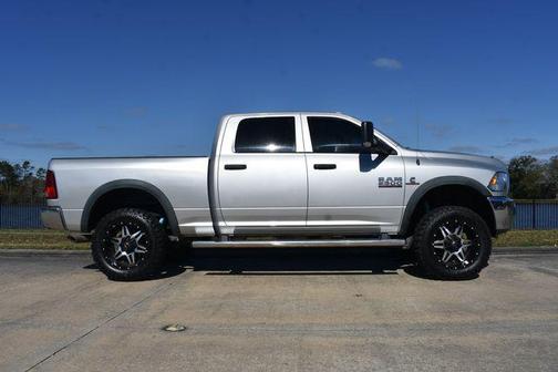 2017 RAM 2500 Tradesman Crew Cab 4x4 6'4' Box
