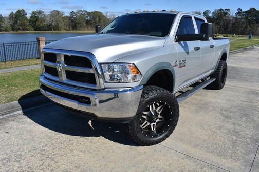2017 RAM 2500 Tradesman Crew Cab 4x4 6'4' Box