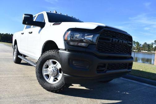2023 RAM 2500 Tradesman Crew Cab 4x4 6'4' Box