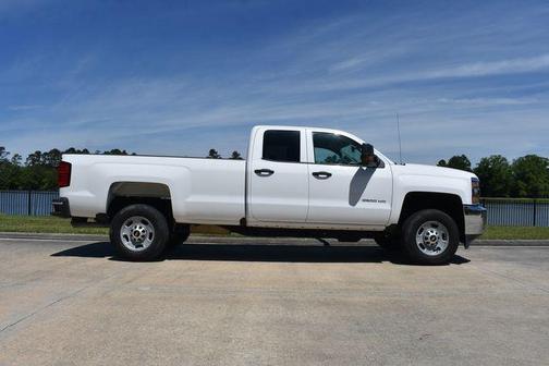 Summit White 2018 Chevrolet Silverado 2500 WT