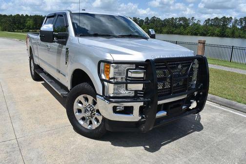 Ingot Silver Metallic 2017 Ford F-250 Lariat