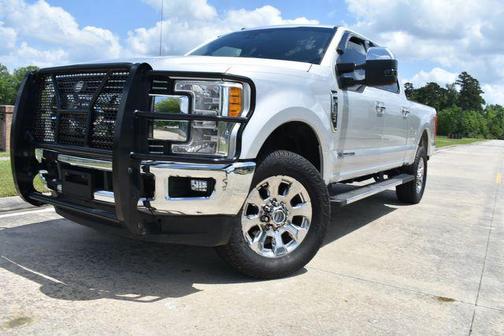 Ingot Silver Metallic 2017 Ford F-250 Lariat
