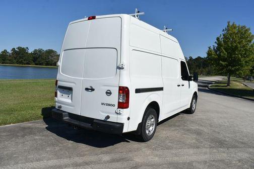 2021 Nissan NV Cargo NV2500 HD SV V8