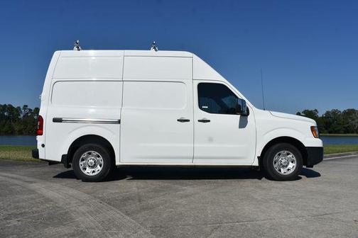 2021 Nissan NV Cargo NV2500 HD SV V8