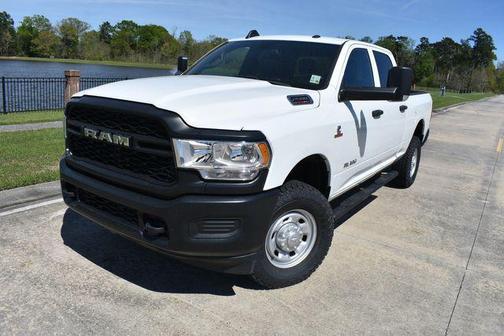 2022 RAM 2500 Tradesman Crew Cab 4x4 6'4' Box