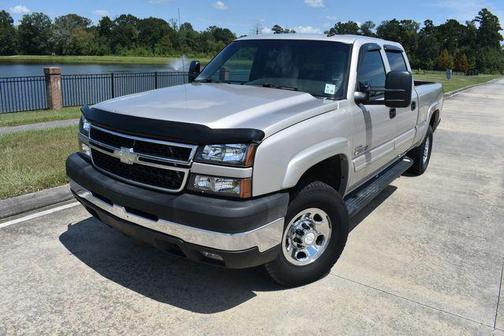 2007 Chevrolet Silverado 2500 LT1 H/D Crew Cab Classic