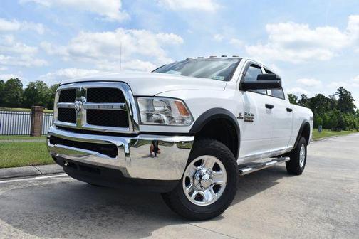 Bright White Clearcoat 2018 RAM 2500 Tradesman Crew Cab 4x4 6'4' Box