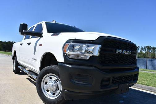2022 RAM 2500 Tradesman Crew Cab 4x4 6'4' Box