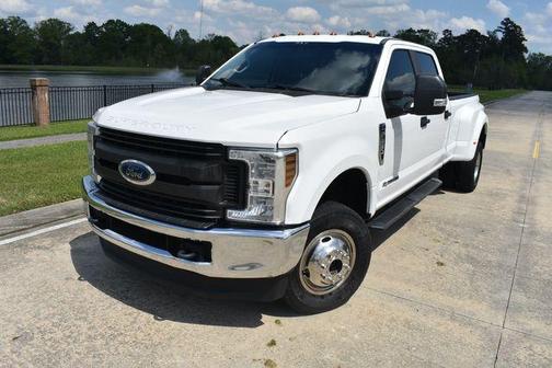 Oxford White 2018 Ford F-350 XL